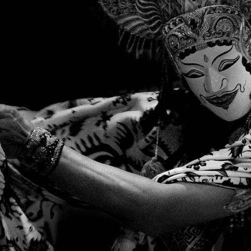 Mask dance