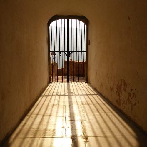 sun ray's through the bars
