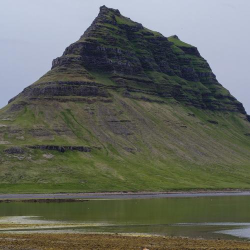 одинокая гора