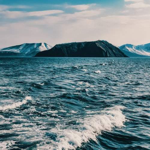 Black moutian