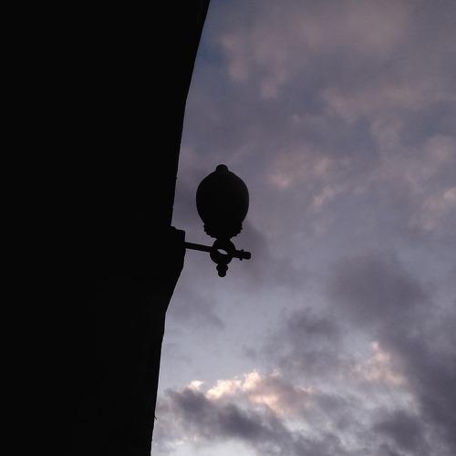 We need no light