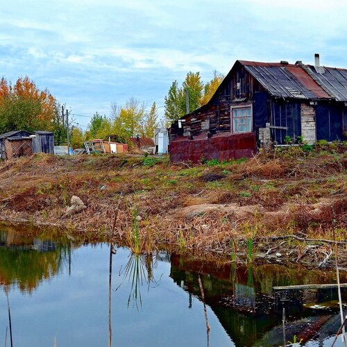 Балаково. Домик у озера.