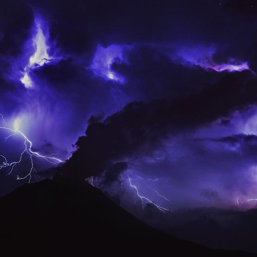 Mount Sinabung Thunderbolt