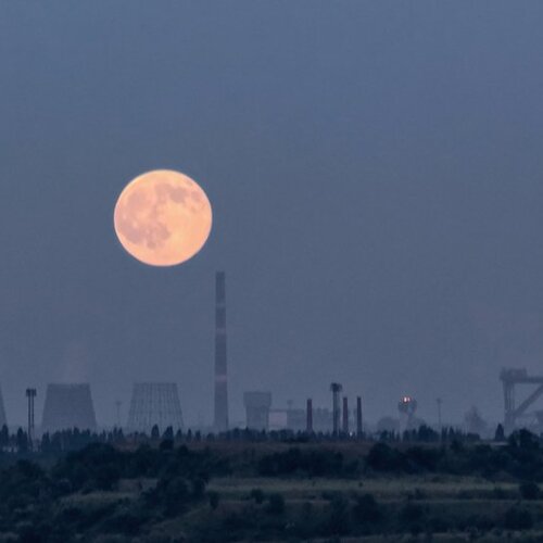 Индустриальное полнолуние