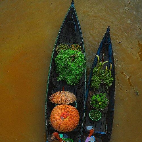 2 boats