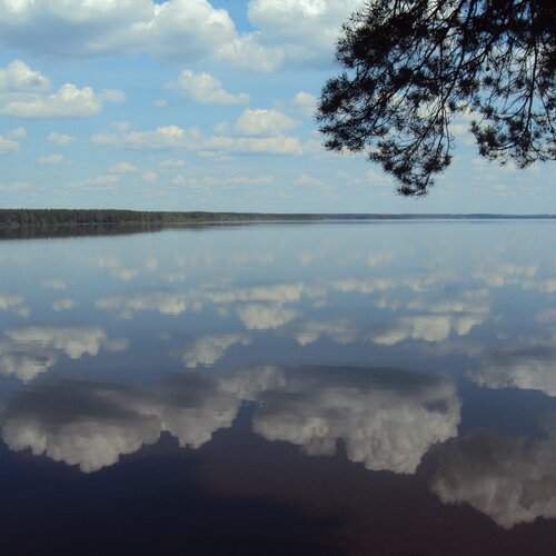 небо и вода.вода и небо.....