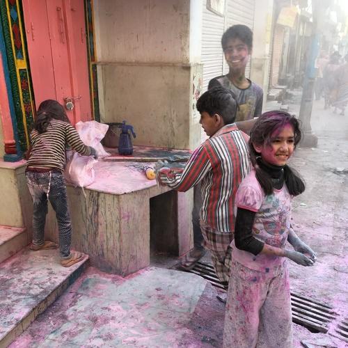Children playing colors