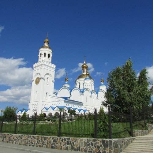 Храм