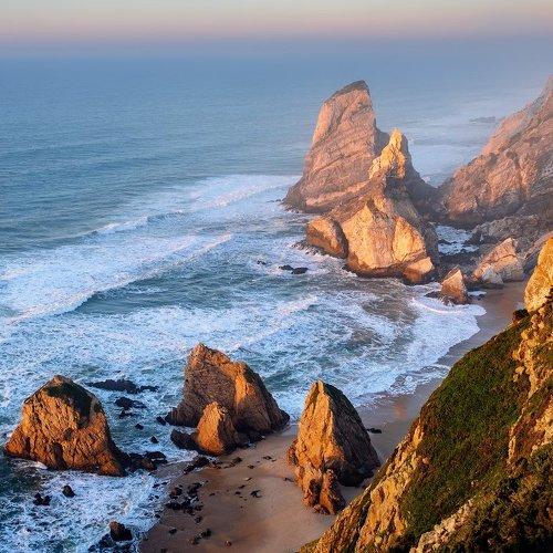 Evening elegy of the ocean.