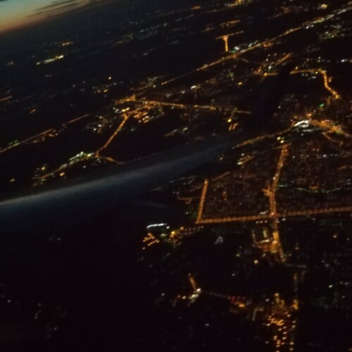 Город