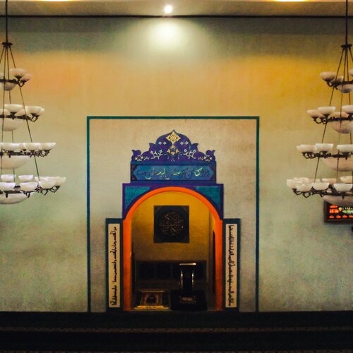 Silent mosque