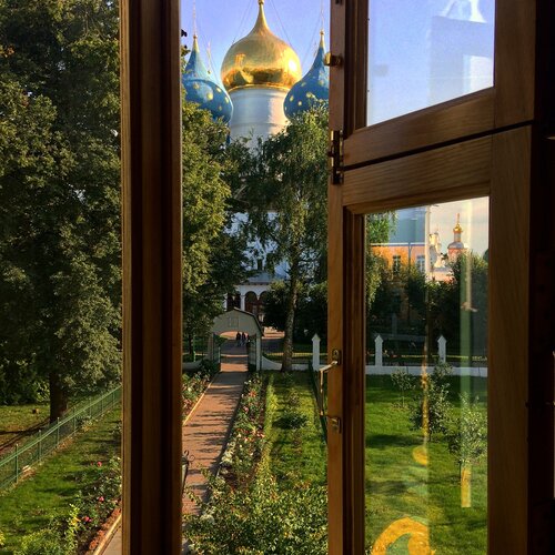Вид на Успенский собор, г. Сергиев Посад
