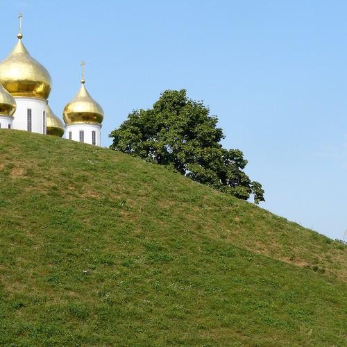 The way to the hill