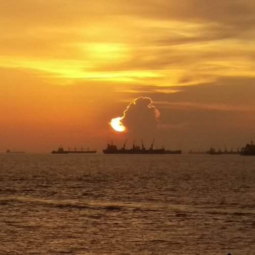 End of A Beautiful Day in A Busy Sea