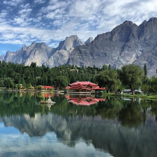 Shangrila lake & Resort by Akmal Khan