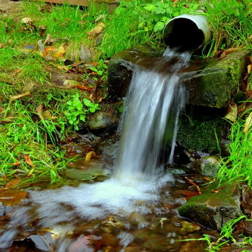 Осенний водопад