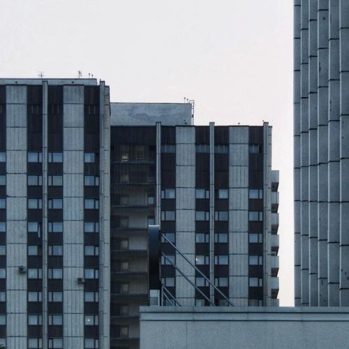 Город