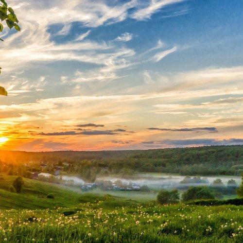 Уходит медленно Ярило...
