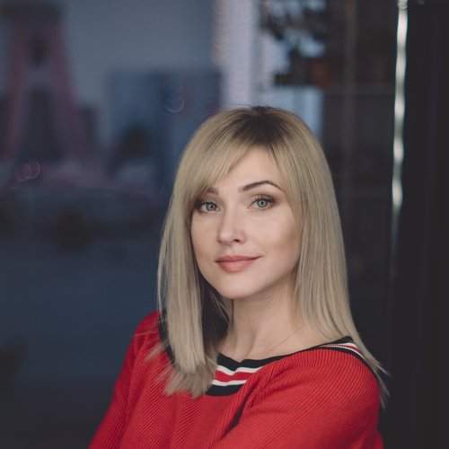 Аня