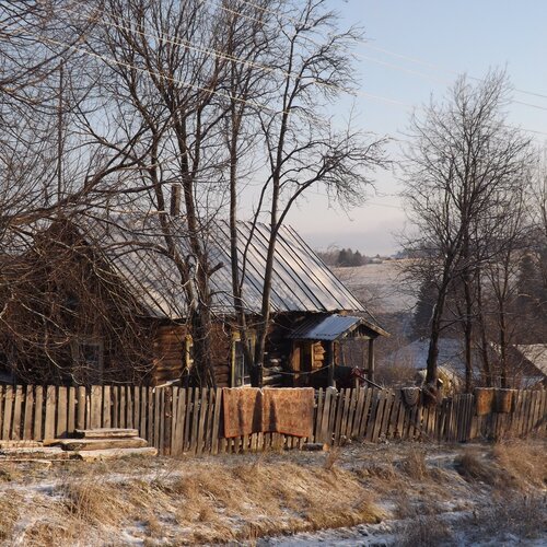 Уютный деревенский домишко.