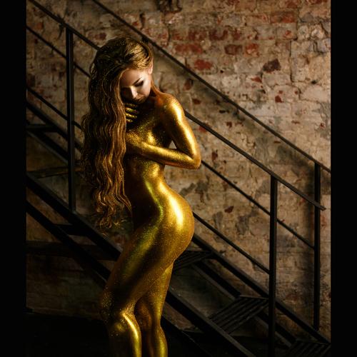 Gold Lady