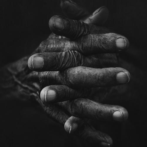 The Hand and thausand memories