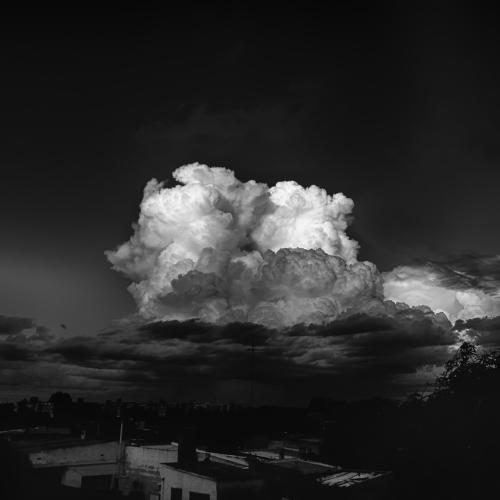 Nubes sobre mi pueblo