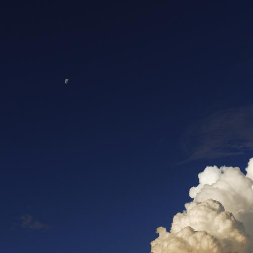 Nubes sobre mi pueblo