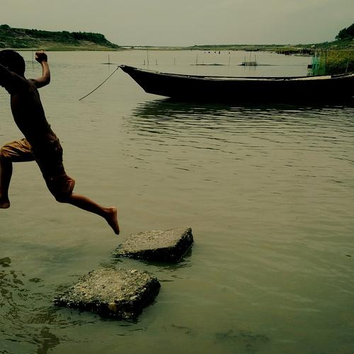 উড়ন্ত শৈশব