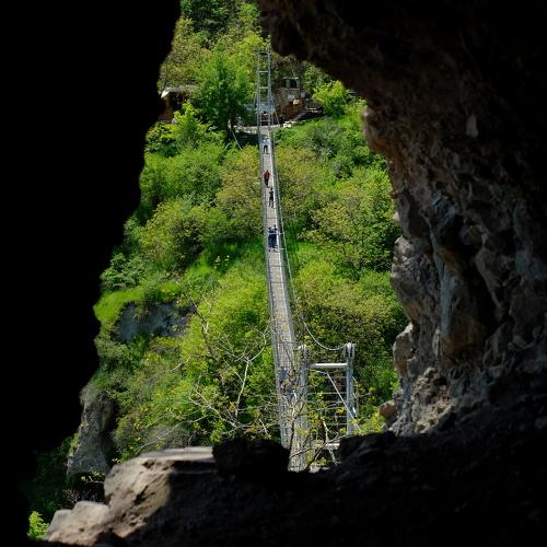 Khndzoresk bridge from cave