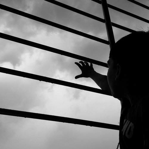 i'll not stay in the closed room, i will see the world