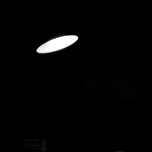 Books are light.