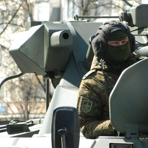 С парада