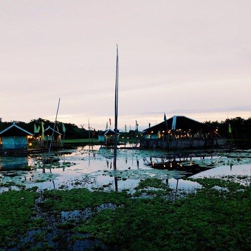 Floating Cottage