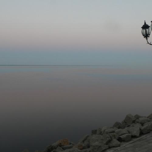 Meeting the sea and sky