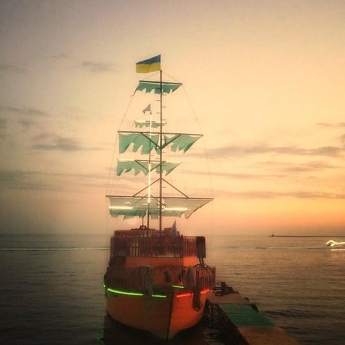 Море