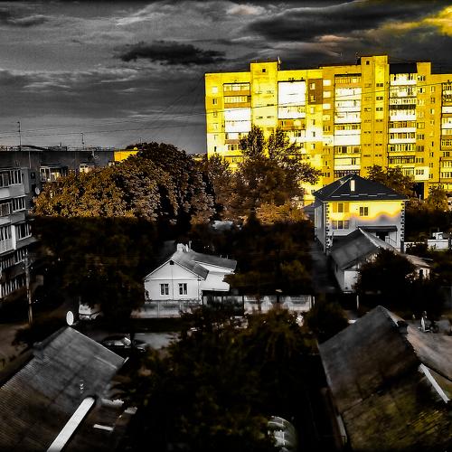 Город