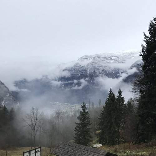 HAllstatt silence . Австрийская тишина