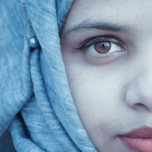 Sharpness Beauty with Reflecting Eye