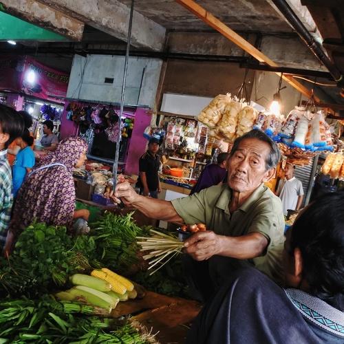 Street market activity