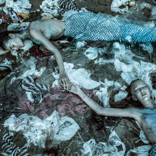Plastic kills.