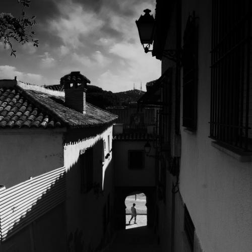 Chasing silhouettes