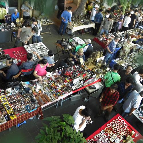 FLEA MARKET