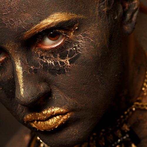 Golden dirt