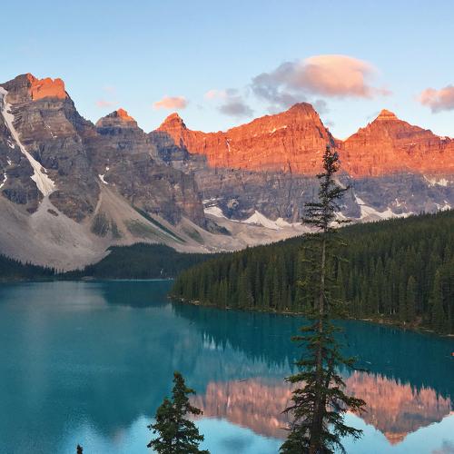 Sunrise at Moraine Lake