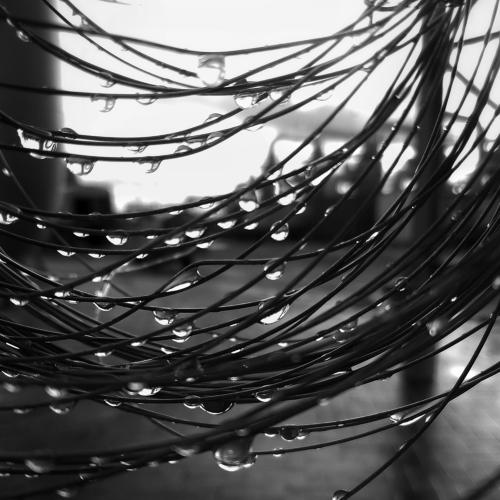 На рассвете.