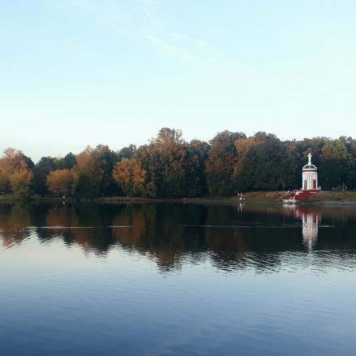 В парке