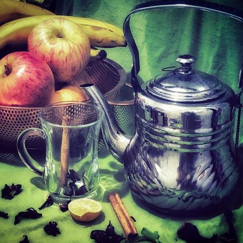 Herbal tea and fruits