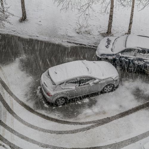 Майский снег