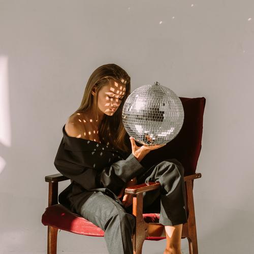 disco girl